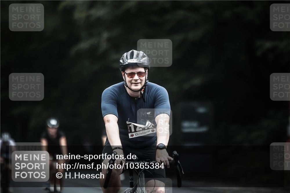 13.09.2026 - Stadtparktriathlon H.Heesch http://msf.ph/oto/10365384 13.09.2026 13:13:41 Radfahren 1082, 1199, 1245, 1261, 1269, 1272, 1369, 1407 meine-sportfotos.de