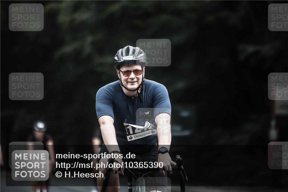 13.09.2026 - Stadtparktriathlon H.Heesch http://msf.ph/oto/10365390 13.09.2026 13:13:41 Radfahren 1082, 1199, 1245, 1261, 1269, 1272, 1369, 1407 meine-sportfotos.de