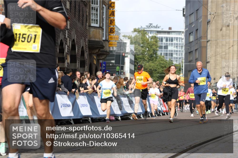 13.09.2026 - 21. swb-Marathon Bremen Strokosch-Dieckow http://msf.ph/oto/10365414 13.09.2026 10:59:54 Ziel 10147, 10355, 10377, 10669, 10745, 10922, 10928, 10929, 11151, 11194, 11207, 11419, 11501, 11519, 11594, 11873, 12138, 12295, 12481, 12527, 10175, 10758, 10867, 11071, 11158, 11159, 11160, 11250, 11259, 11445, 11453, 11524, 11525, 11528, 11587, 11588, 11589, 11879, 11907, 12123, 12238, 12239, 12274 meine-sportfotos.de