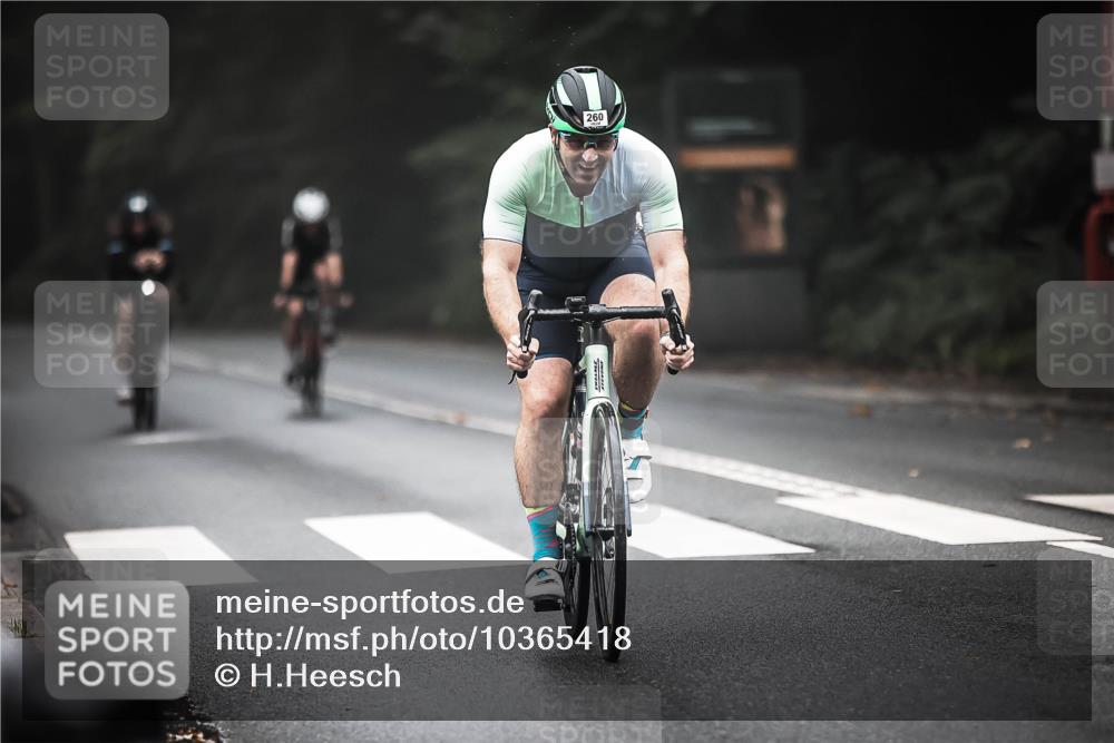 13.09.2026 - Stadtparktriathlon H.Heesch http://msf.ph/oto/10365418 13.09.2026 10:12:19 Radfahren 225, 260, 262, 264 meine-sportfotos.de
