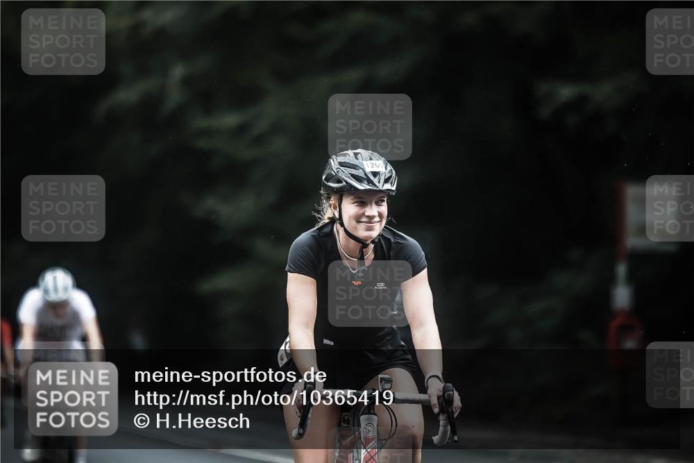 13.09.2026 - Stadtparktriathlon H.Heesch http://msf.ph/oto/10365419 13.09.2026 13:13:43 Radfahren 1082, 1199, 1245, 1261, 1269, 1272, 1369, 1407 meine-sportfotos.de