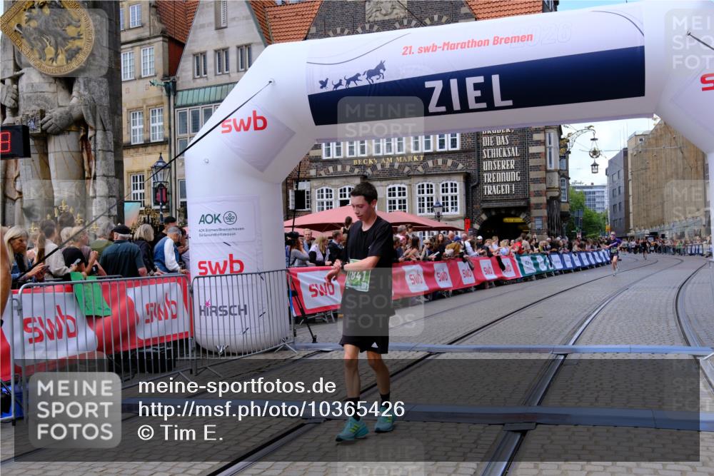 13.09.2026 - 21. swb-Marathon Bremen Tim E. http://msf.ph/oto/10365426 13.09.2026 13:02:57 Ziel 1795, 1850, 3609, 7841, 13237 meine-sportfotos.de