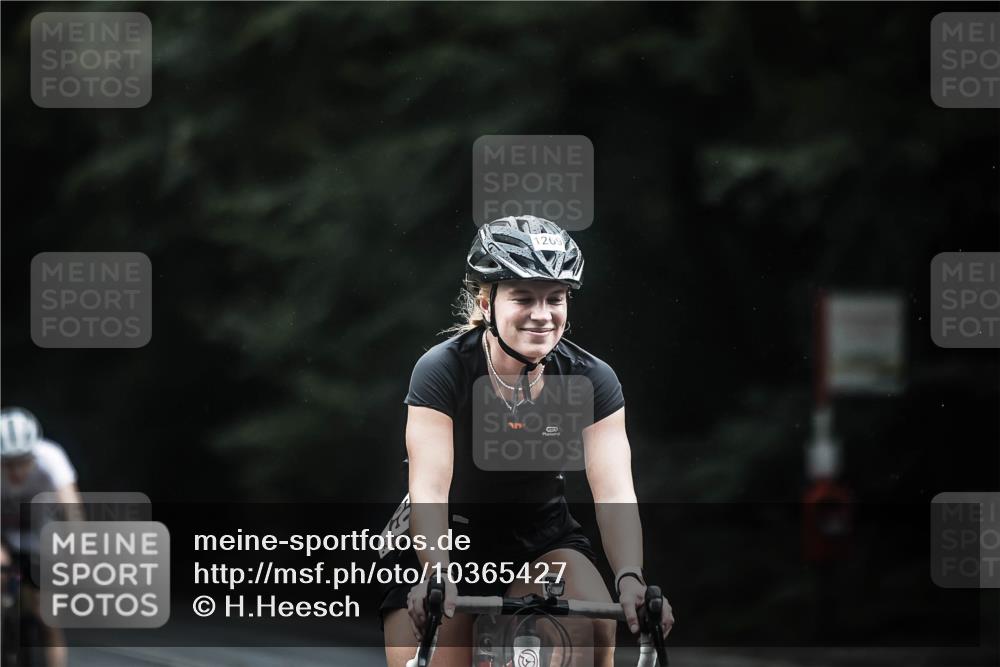 13.09.2026 - Stadtparktriathlon H.Heesch http://msf.ph/oto/10365427 13.09.2026 13:13:43 Radfahren 1082, 1199, 1245, 1261, 1269, 1272, 1369, 1407 meine-sportfotos.de