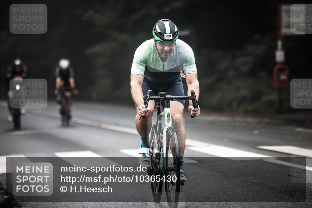 13.09.2026 - Stadtparktriathlon H.Heesch http://msf.ph/oto/10365430 13.09.2026 10:12:19 Radfahren 225, 260, 262, 264 meine-sportfotos.de