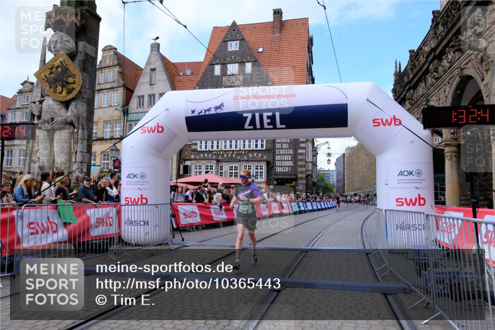 13.09.2026 - 21. swb-Marathon Bremen Tim E. http://msf.ph/oto/10365443 13.09.2026 13:03:03 Ziel 1381, 1795, 1850, 1862, 6918, 7265, 13237 meine-sportfotos.de