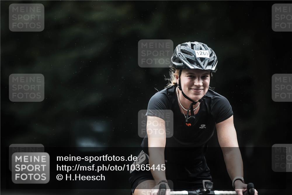 13.09.2026 - Stadtparktriathlon H.Heesch http://msf.ph/oto/10365445 13.09.2026 13:13:43 Radfahren 1082, 1199, 1245, 1261, 1269, 1272, 1369, 1407 meine-sportfotos.de