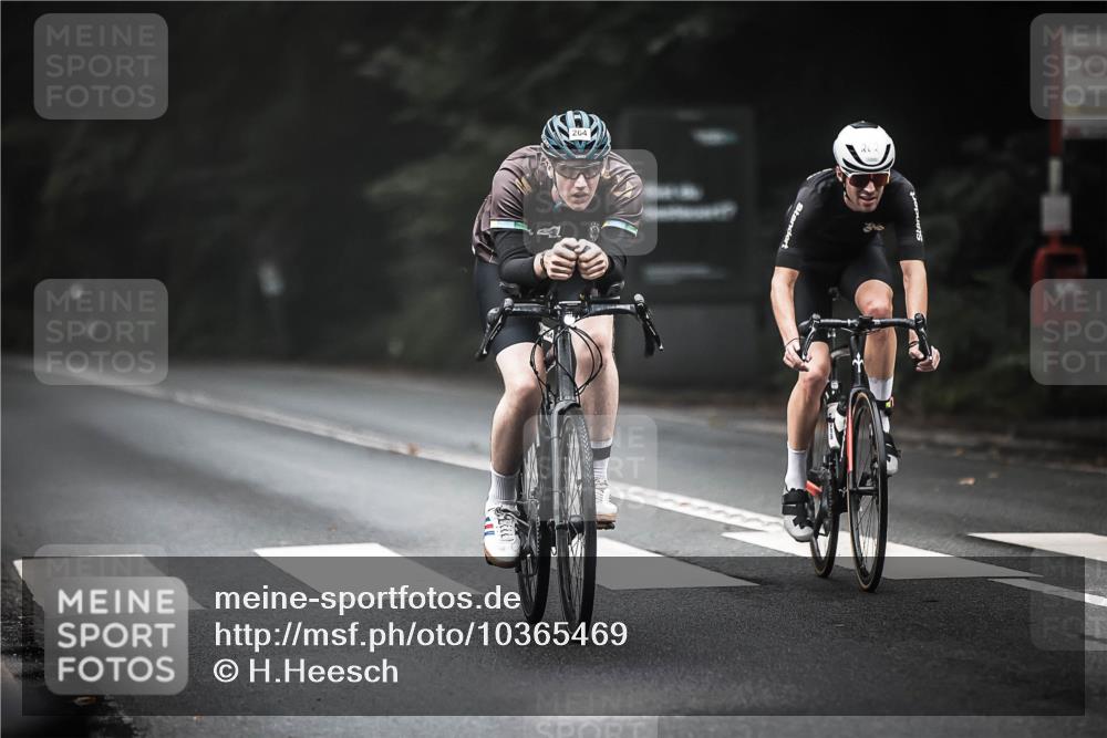 13.09.2026 - Stadtparktriathlon H.Heesch http://msf.ph/oto/10365469 13.09.2026 10:12:22 Radfahren 225, 237, 260, 262, 264 meine-sportfotos.de