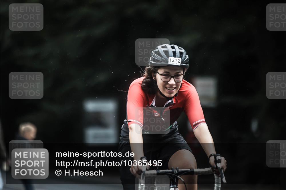 13.09.2026 - Stadtparktriathlon H.Heesch http://msf.ph/oto/10365495 13.09.2026 13:13:46 Radfahren 1199, 1245, 1269, 1272, 1369 meine-sportfotos.de