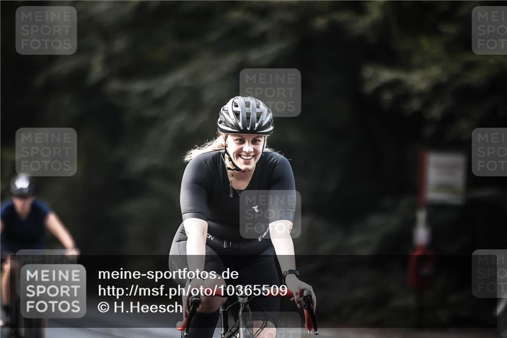 13.09.2026 - Stadtparktriathlon H.Heesch http://msf.ph/oto/10365509 13.09.2026 11:22:34 Radfahren 590, 748, 805, 828 meine-sportfotos.de