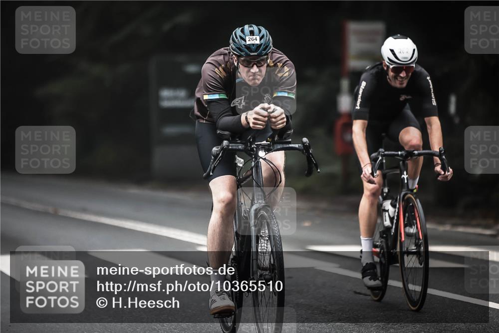 13.09.2026 - Stadtparktriathlon H.Heesch http://msf.ph/oto/10365510 13.09.2026 10:12:22 Radfahren 225, 237, 260, 262, 264 meine-sportfotos.de