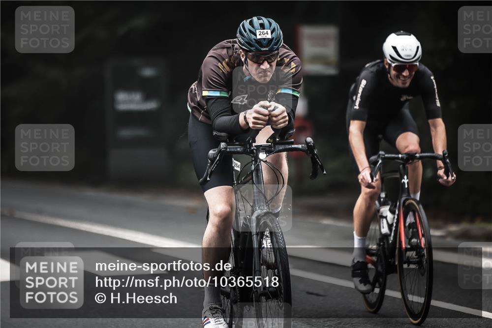 13.09.2026 - Stadtparktriathlon H.Heesch http://msf.ph/oto/10365518 13.09.2026 10:12:22 Radfahren 225, 237, 260, 262, 264 meine-sportfotos.de