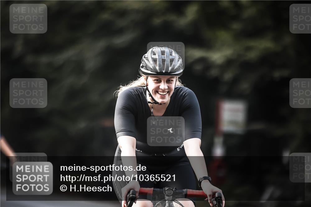 13.09.2026 - Stadtparktriathlon H.Heesch http://msf.ph/oto/10365521 13.09.2026 11:22:34 Radfahren 590, 748, 805, 828 meine-sportfotos.de