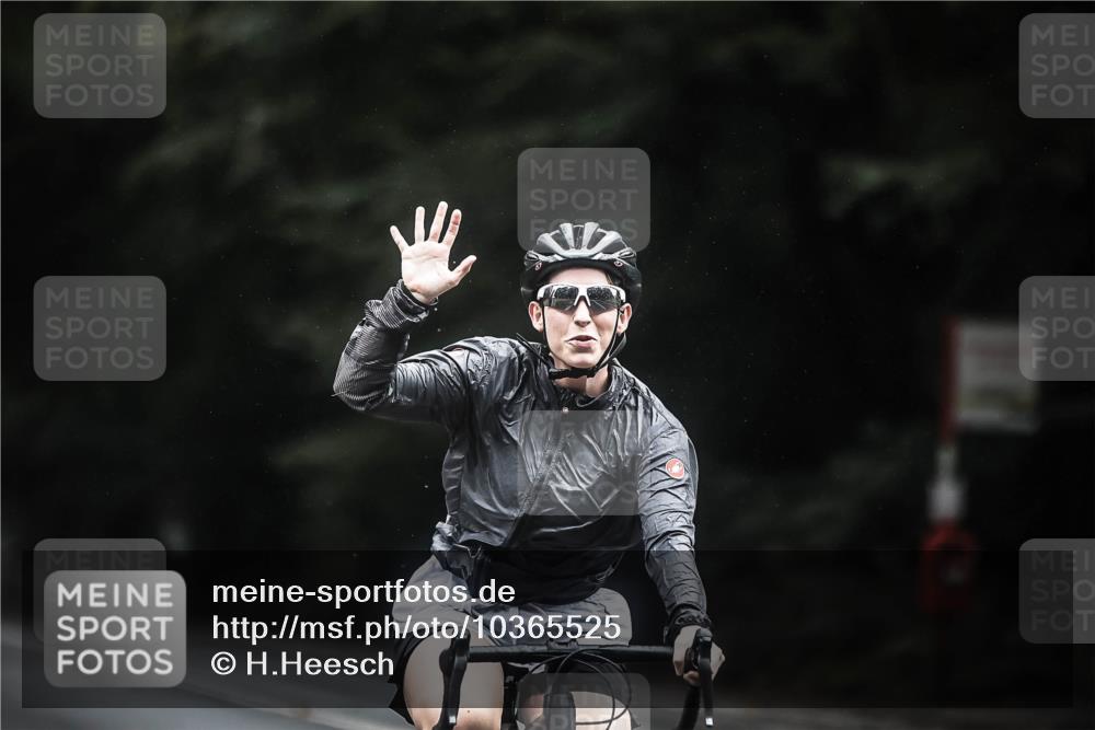 13.09.2026 - Stadtparktriathlon H.Heesch http://msf.ph/oto/10365525 13.09.2026 13:13:57 Radfahren 1286, 1385, 1461 meine-sportfotos.de