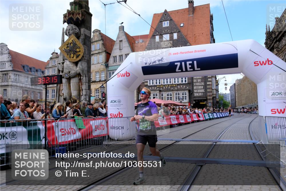 13.09.2026 - 21. swb-Marathon Bremen Tim E. http://msf.ph/oto/10365531 13.09.2026 13:03:04 Ziel 1381, 1795, 1850, 1862, 6918, 7265, 13237 meine-sportfotos.de