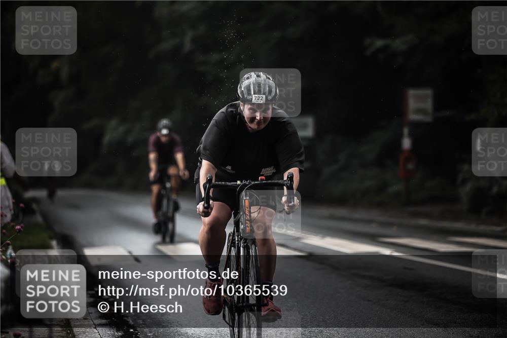 13.09.2026 - Stadtparktriathlon H.Heesch http://msf.ph/oto/10365539 13.09.2026 12:00:10 Radfahren 722, 1021, 1040, 1054, 1061 meine-sportfotos.de