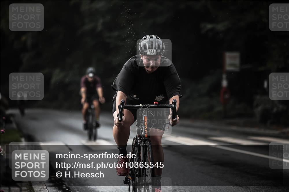 13.09.2026 - Stadtparktriathlon H.Heesch http://msf.ph/oto/10365545 13.09.2026 12:00:10 Radfahren 722, 1021, 1040, 1054, 1061 meine-sportfotos.de