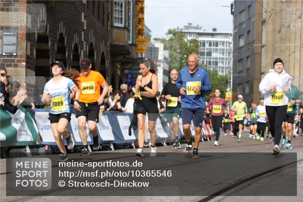 13.09.2026 - 21. swb-Marathon Bremen Strokosch-Dieckow http://msf.ph/oto/10365546 13.09.2026 10:59:56 Ziel 10147, 10355, 10669, 10745, 10922, 10928, 10929, 11151, 11194, 11207, 11419, 11501, 11519, 11594, 12138, 12295, 12481, 12527, 10758, 10867, 11071, 11158, 11159, 11160, 11250, 11259, 11445, 11453, 11524, 11525, 11528, 11587, 11588, 11589, 11879, 11907, 12123, 12274, 12352 meine-sportfotos.de