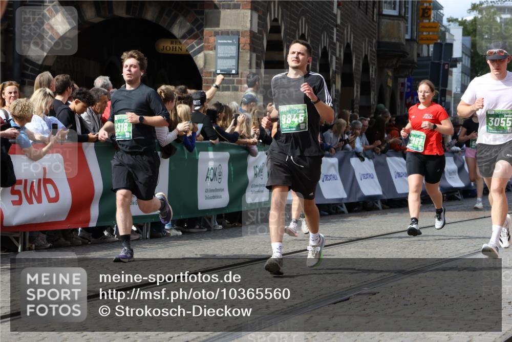 13.09.2026 - 21. swb-Marathon Bremen Strokosch-Dieckow http://msf.ph/oto/10365560 13.09.2026 13:35:28 Ziel 536, 2003, 2366, 2430, 2492, 3063, 3311, 3916, 4487, 4635, 4985, 5016, 5125, 5647, 6320, 6391, 6403, 6750, 7123, 7405, 7657, 7703, 7750, 7998, 8300, 8328, 8515, 9017, 9216, 9526, 9527, 13017, 13018, 13051, 13060, 156, 607, 2318, 2356, 3087, 3226, 3704, 3780, 4326, 5308, 5467, 5468, 5661, 6465, 6466, 6644, 6649, 7597, 7675, 7700, 8816, 9784, 9845, 9862, 9887, 9892, 13213 meine-sportfotos.de