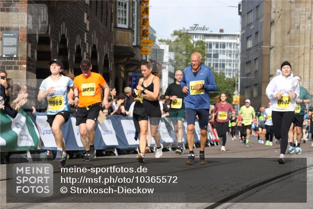 13.09.2026 - 21. swb-Marathon Bremen Strokosch-Dieckow http://msf.ph/oto/10365572 13.09.2026 10:59:56 Ziel 10147, 10355, 10669, 10745, 10922, 10928, 10929, 11151, 11194, 11207, 11419, 11501, 11519, 11594, 12138, 12295, 12481, 12527, 10758, 10867, 11071, 11158, 11159, 11160, 11250, 11259, 11445, 11453, 11524, 11525, 11528, 11587, 11588, 11589, 11879, 11907, 12123, 12274, 12352 meine-sportfotos.de