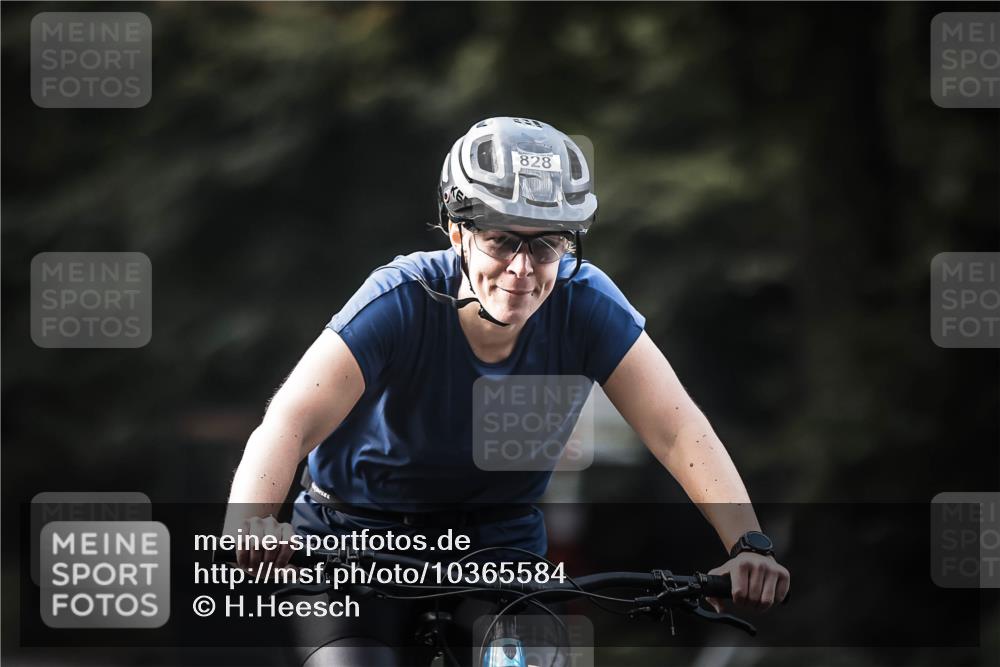13.09.2026 - Stadtparktriathlon H.Heesch http://msf.ph/oto/10365584 13.09.2026 11:22:36 Radfahren 590, 748, 828 meine-sportfotos.de