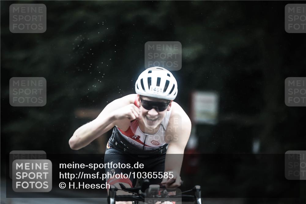13.09.2026 - Stadtparktriathlon H.Heesch http://msf.ph/oto/10365585 13.09.2026 13:14:01 Radfahren 1198, 1265, 1286, 1289, 1385, 1461 meine-sportfotos.de