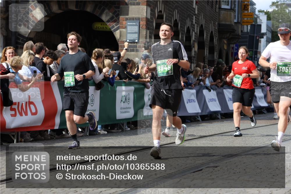 13.09.2026 - 21. swb-Marathon Bremen Strokosch-Dieckow http://msf.ph/oto/10365588 13.09.2026 13:35:28 Ziel 536, 2003, 2366, 2430, 2492, 3063, 3311, 3916, 4487, 4635, 4985, 5016, 5125, 5647, 6320, 6391, 6403, 6750, 7123, 7405, 7657, 7703, 7750, 7998, 8300, 8328, 8515, 9017, 9216, 9526, 9527, 13017, 13018, 13051, 13060, 156, 607, 2318, 2356, 3087, 3226, 3704, 3780, 4326, 5308, 5467, 5468, 5661, 6465, 6466, 6644, 6649, 7597, 7675, 7700, 8816, 9784, 9845, 9862, 9887, 9892, 13213 meine-sportfotos.de