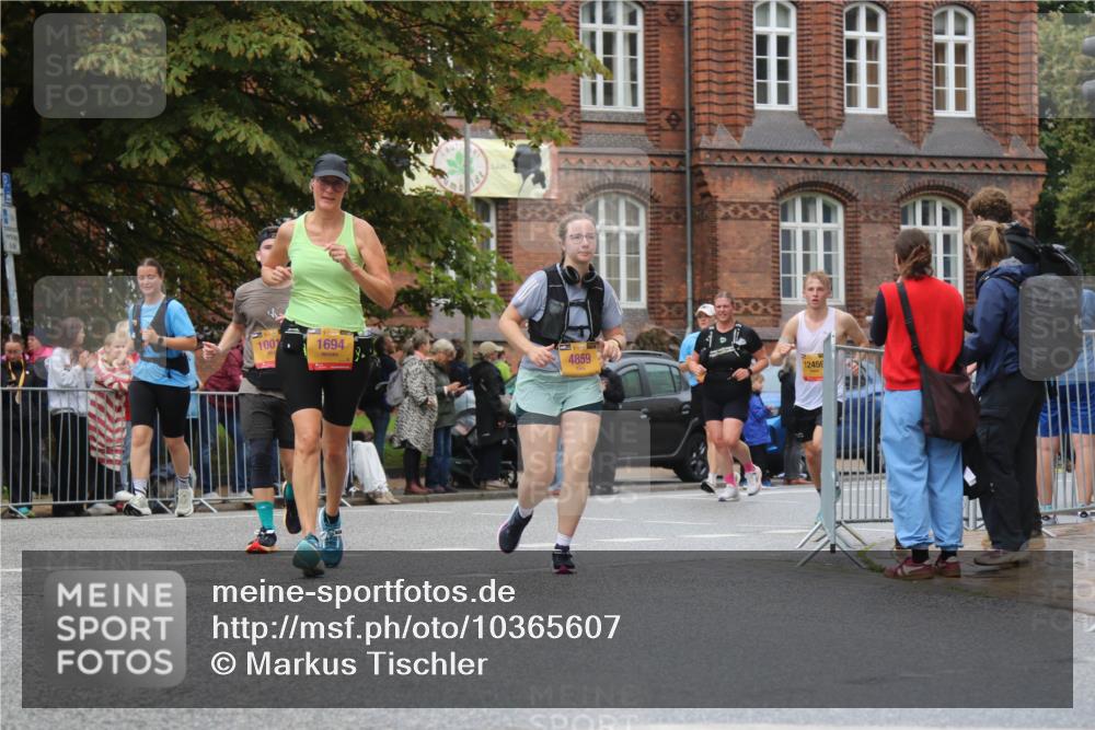 13.09.2026 - Kiel Lauf Markus Tischler http://msf.ph/oto/10365607 13.09.2026 12:06:02 Fleethörn 1001, 1694, 4859, 12459 meine-sportfotos.de