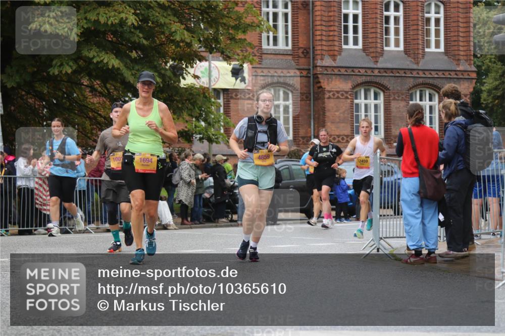 13.09.2026 - Kiel Lauf Markus Tischler http://msf.ph/oto/10365610 13.09.2026 12:06:02 Fleethörn 1001, 1694, 4859, 12459 meine-sportfotos.de