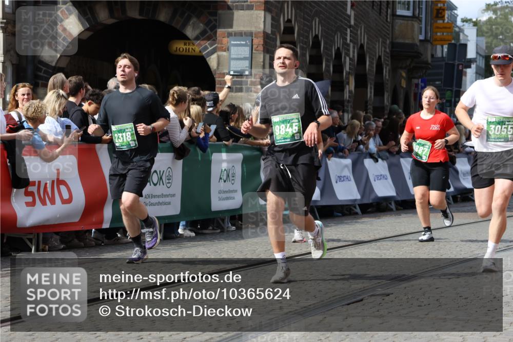 13.09.2026 - 21. swb-Marathon Bremen Strokosch-Dieckow http://msf.ph/oto/10365624 13.09.2026 13:35:28 Ziel 536, 2003, 2366, 2430, 2492, 3063, 3311, 3916, 4487, 4635, 4985, 5016, 5125, 5647, 6320, 6391, 6403, 6750, 7123, 7405, 7657, 7703, 7750, 7998, 8300, 8328, 8515, 9017, 9216, 9526, 9527, 13017, 13018, 13051, 13060, 156, 607, 2318, 2356, 3087, 3226, 3704, 3780, 4326, 5308, 5467, 5468, 5661, 6465, 6466, 6644, 6649, 7597, 7675, 7700, 8816, 9784, 9845, 9862, 9887, 9892, 13213 meine-sportfotos.de