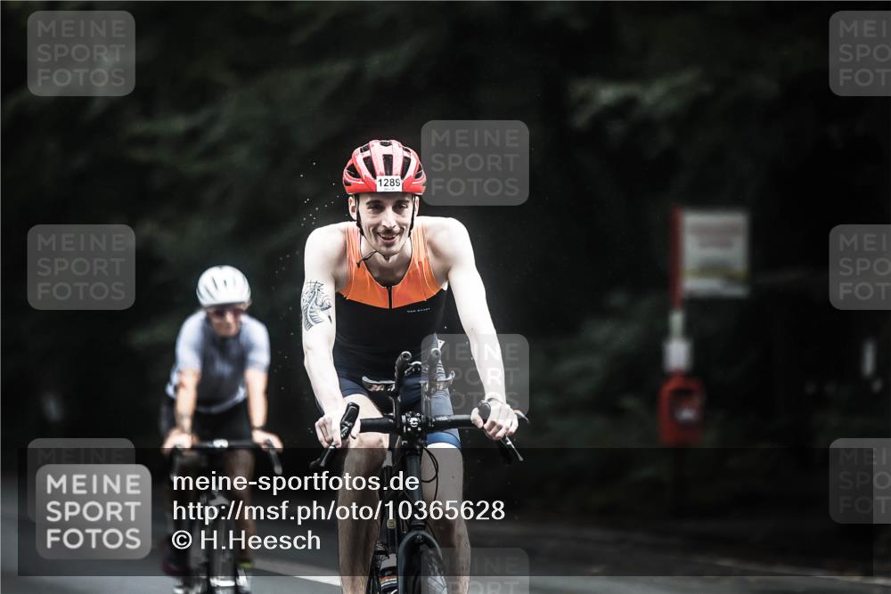 13.09.2026 - Stadtparktriathlon H.Heesch http://msf.ph/oto/10365628 13.09.2026 13:14:04 Radfahren 1198, 1265, 1289, 1385, 1461, 1473 meine-sportfotos.de