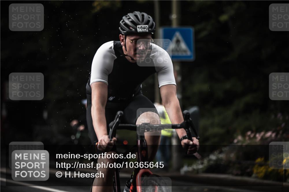 13.09.2026 - Stadtparktriathlon H.Heesch http://msf.ph/oto/10365645 13.09.2026 12:00:17 Radfahren 1021, 1040 meine-sportfotos.de