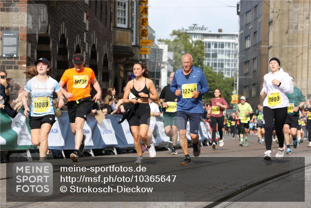 13.09.2026 - 21. swb-Marathon Bremen Strokosch-Dieckow http://msf.ph/oto/10365647 13.09.2026 10:59:56 Ziel 10147, 10355, 10669, 10745, 10922, 10928, 10929, 11151, 11194, 11207, 11419, 11501, 11519, 11594, 12138, 12295, 12481, 12527, 10758, 10867, 11071, 11158, 11159, 11160, 11250, 11259, 11445, 11453, 11524, 11525, 11528, 11587, 11588, 11589, 11879, 11907, 12123, 12274, 12352 meine-sportfotos.de
