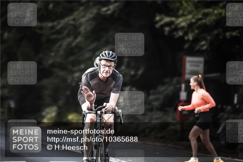 13.09.2026 - Stadtparktriathlon H.Heesch http://msf.ph/oto/10365688 13.09.2026 11:22:47 Radfahren 611, 656, 747, 767 meine-sportfotos.de