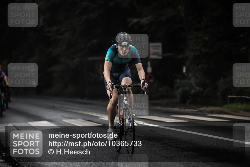 13.09.2026 - Stadtparktriathlon H.Heesch http://msf.ph/oto/10365733 13.09.2026 12:00:26 Radfahren 767, 839, 917, 960, 1000, 1005, 1022, 1068 meine-sportfotos.de