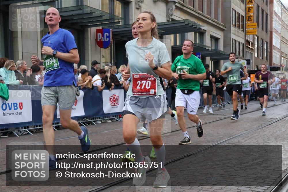 13.09.2026 - 21. swb-Marathon Bremen Strokosch-Dieckow http://msf.ph/oto/10365751 13.09.2026 13:37:35 Ziel 549, 581, 1851, 2336, 2342, 2699, 3207, 3316, 3657, 3707, 4066, 4159, 4394, 4675, 4902, 4942, 5624, 5783, 5784, 6001, 6083, 6596, 6795, 7540, 7594, 7635, 7815, 7894, 7985, 8010, 8138, 8173, 8204, 8264, 8315, 8316, 8440, 8450, 8920, 8972, 9097, 9099, 9481, 9774, 13228, 270, 391, 448, 869, 1180, 3323, 3627, 3804, 3823, 4155, 4300, 4433, 4628, 5388, 5612, 5624, 5738, 5791, 6032, 6804, 6904, 6911, 6947, 7003, 7074, 7571, 8380 meine-sportfotos.de
