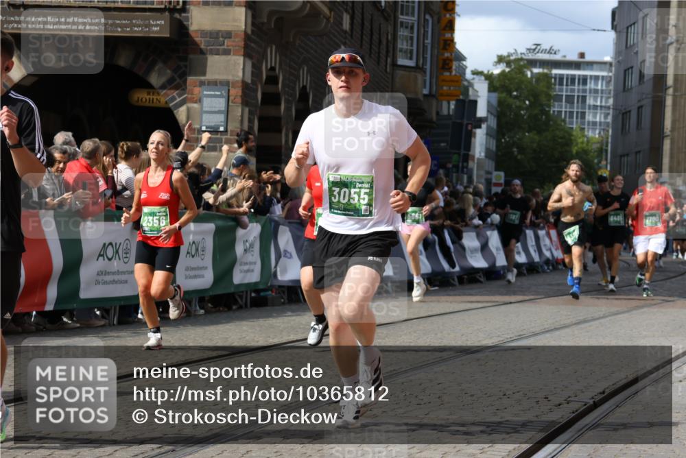 13.09.2026 - 21. swb-Marathon Bremen Strokosch-Dieckow http://msf.ph/oto/10365812 13.09.2026 13:35:29 Ziel 536, 2003, 2366, 2430, 2492, 2625, 3063, 3311, 3916, 4487, 4635, 4985, 5016, 5125, 5647, 6320, 6391, 6403, 6750, 7123, 7405, 7657, 7703, 7750, 7998, 8300, 8328, 9017, 9216, 9526, 9527, 13017, 13018, 13051, 13060, 156, 532, 607, 2356, 3087, 3226, 3704, 3780, 4326, 5308, 5467, 5468, 5586, 5661, 6465, 6466, 6644, 6649, 7597, 7675, 7700, 8816, 9784, 9862, 9887, 9892, 13213 meine-sportfotos.de