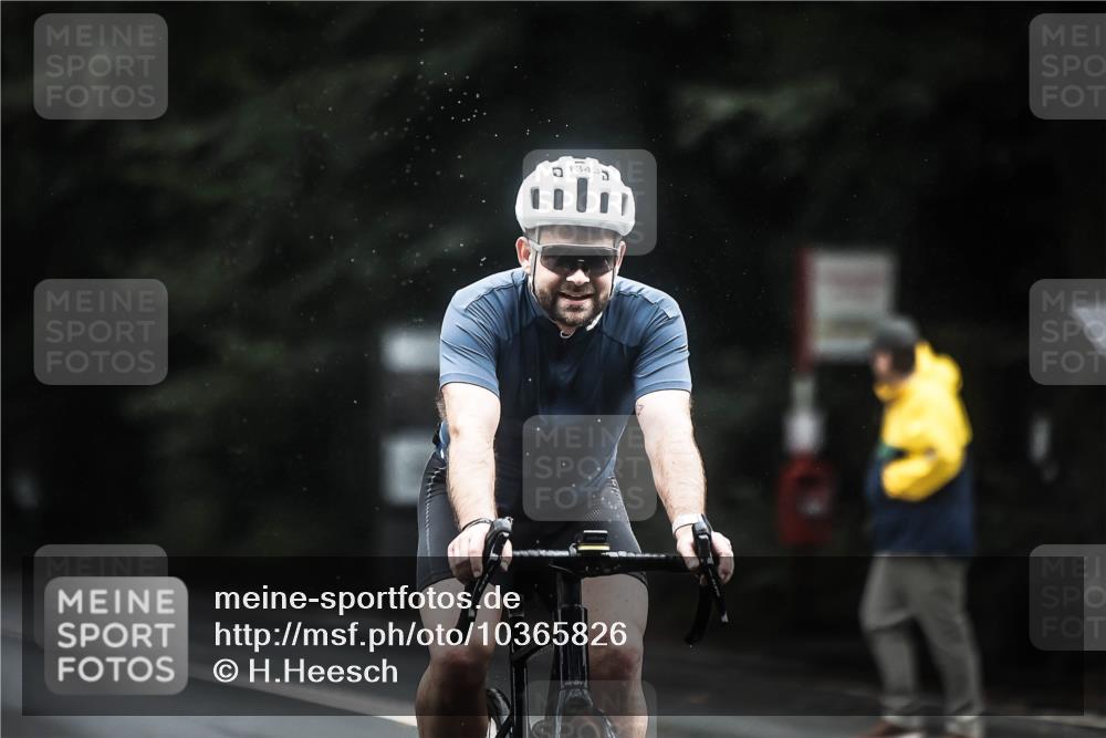 13.09.2026 - Stadtparktriathlon H.Heesch http://msf.ph/oto/10365826 13.09.2026 13:14:14 Radfahren 1343, 1344, 1353, 1473 meine-sportfotos.de