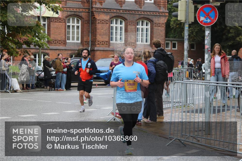 13.09.2026 - Kiel Lauf Markus Tischler http://msf.ph/oto/10365860 13.09.2026 12:07:36 Fleethörn 000, 295, 39, 5896, 31 meine-sportfotos.de