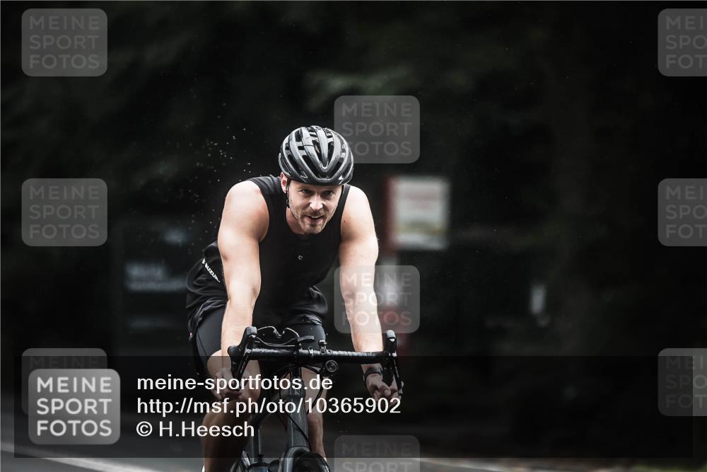 13.09.2026 - Stadtparktriathlon H.Heesch http://msf.ph/oto/10365902 13.09.2026 13:14:22 Radfahren 1202, 1353, 1406, 1414 meine-sportfotos.de