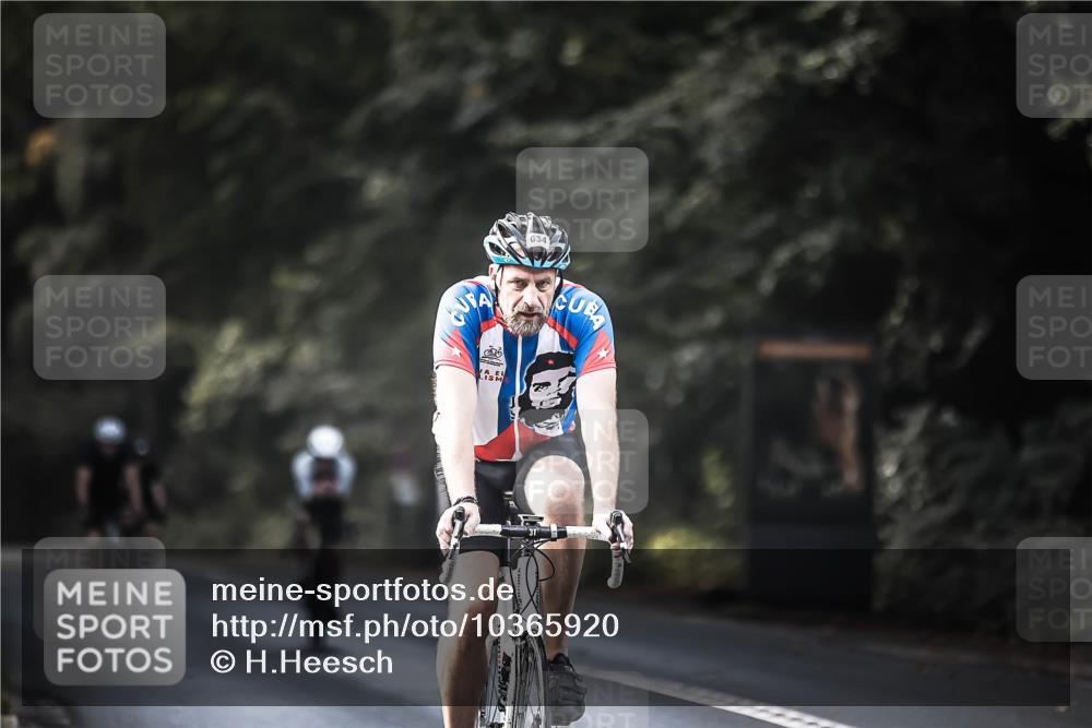 13.09.2026 - Stadtparktriathlon H.Heesch http://msf.ph/oto/10365920 13.09.2026 11:23:03 Radfahren 632, 634, 698, 732, 807 meine-sportfotos.de