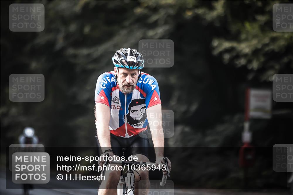 13.09.2026 - Stadtparktriathlon H.Heesch http://msf.ph/oto/10365943 13.09.2026 11:23:03 Radfahren 632, 634, 698, 732, 807 meine-sportfotos.de