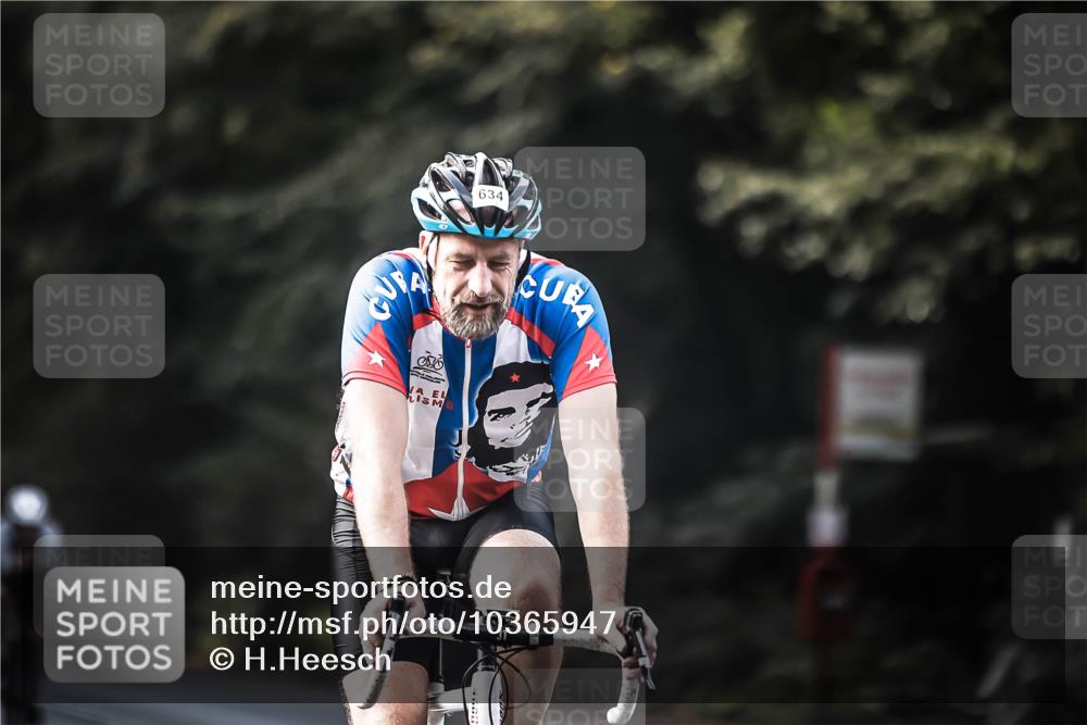 13.09.2026 - Stadtparktriathlon H.Heesch http://msf.ph/oto/10365947 13.09.2026 11:23:04 Radfahren 632, 634, 698, 732, 807 meine-sportfotos.de