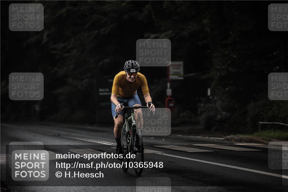 13.09.2026 - Stadtparktriathlon H.Heesch http://msf.ph/oto/10365948 13.09.2026 12:00:34 Radfahren 767, 829, 839, 866, 917, 960, 1000, 1068 meine-sportfotos.de
