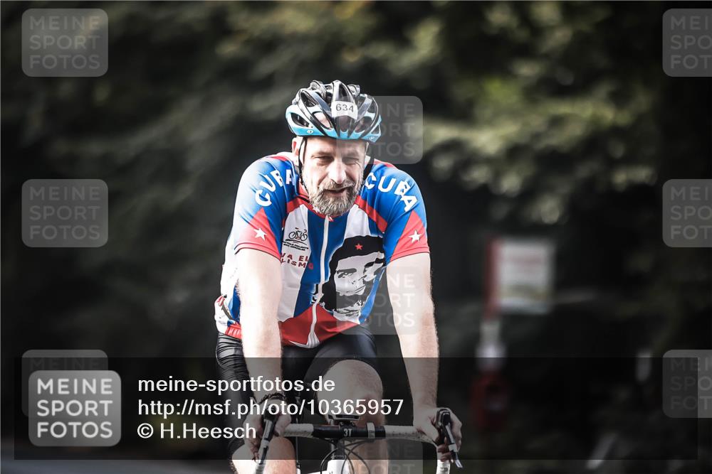 13.09.2026 - Stadtparktriathlon H.Heesch http://msf.ph/oto/10365957 13.09.2026 11:23:04 Radfahren 632, 634, 698, 732, 807 meine-sportfotos.de