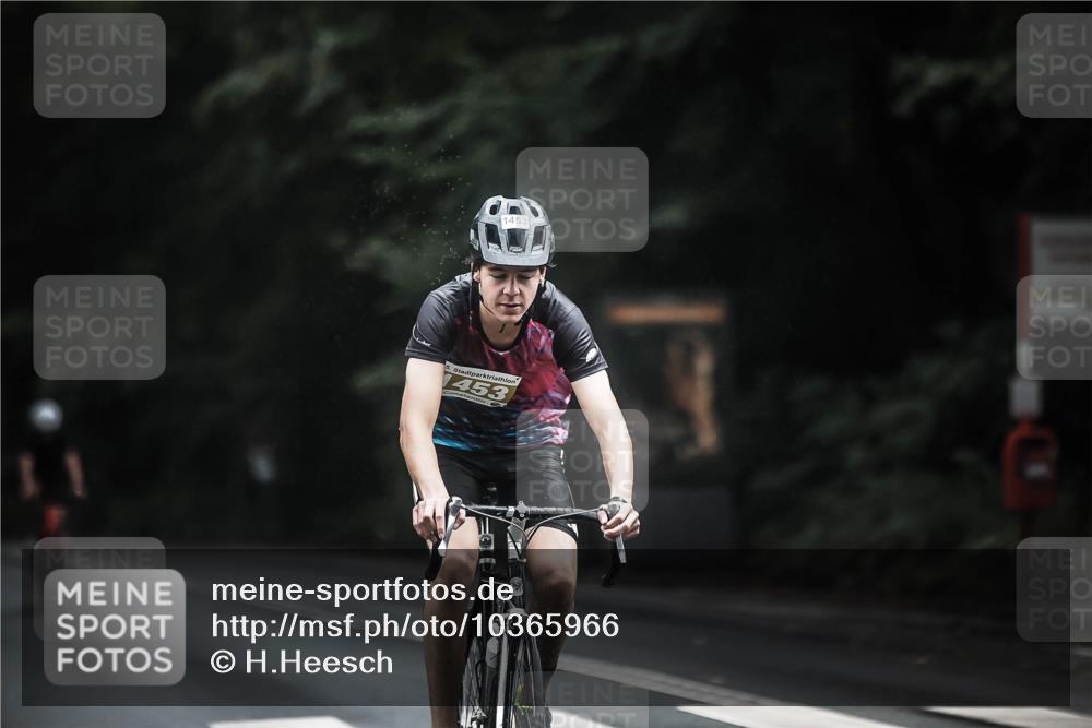 13.09.2026 - Stadtparktriathlon H.Heesch http://msf.ph/oto/10365966 13.09.2026 13:14:30 Radfahren 1202, 1283, 1341, 1414, 1453 meine-sportfotos.de