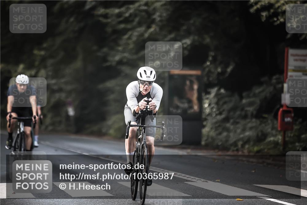 13.09.2026 - Stadtparktriathlon H.Heesch http://msf.ph/oto/10365987 13.09.2026 11:23:06 Radfahren 632, 634, 698, 732, 807 meine-sportfotos.de