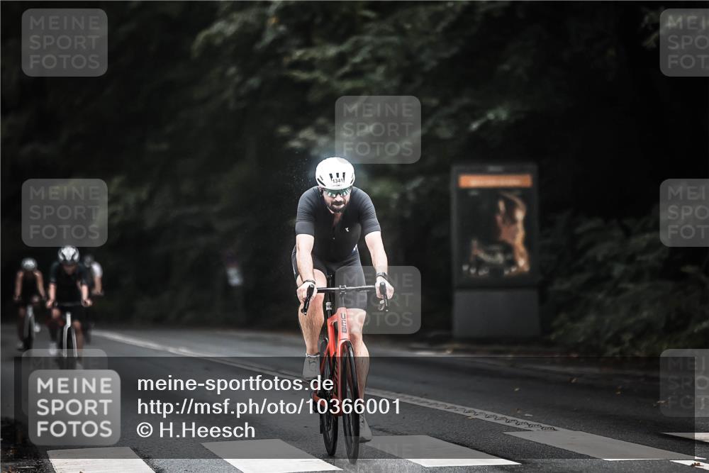 13.09.2026 - Stadtparktriathlon H.Heesch http://msf.ph/oto/10366001 13.09.2026 13:14:33 Radfahren 1202, 1283, 1341, 1435, 1453, 1464 meine-sportfotos.de