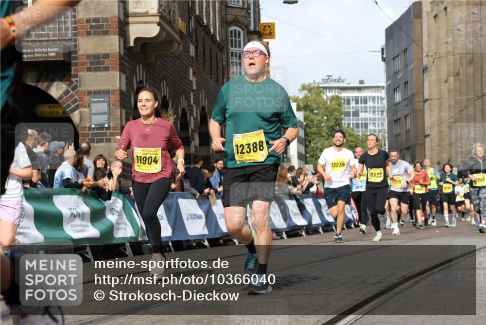 13.09.2026 - 21. swb-Marathon Bremen Strokosch-Dieckow http://msf.ph/oto/10366040 13.09.2026 11:00:02 Ziel 10147, 10236, 10355, 10669, 10928, 10929, 11054, 11056, 11089, 11194, 11419, 11501, 11594, 11803, 12138, 12242, 12243, 12480, 12481, 12527, 10758, 10810, 11016, 11524, 11525, 11547, 11587, 11588, 11589, 11623, 11907, 12123, 12190, 12274, 12352 meine-sportfotos.de