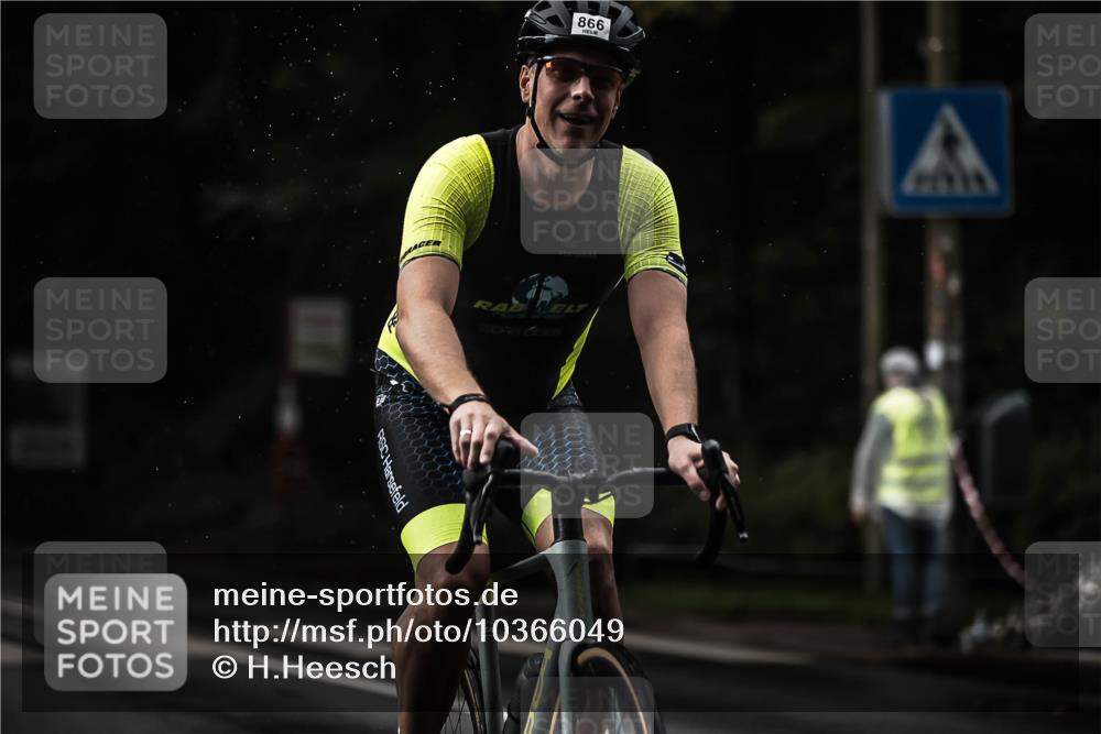 13.09.2026 - Stadtparktriathlon H.Heesch http://msf.ph/oto/10366049 13.09.2026 12:00:40 Radfahren 829, 838, 866, 870 meine-sportfotos.de