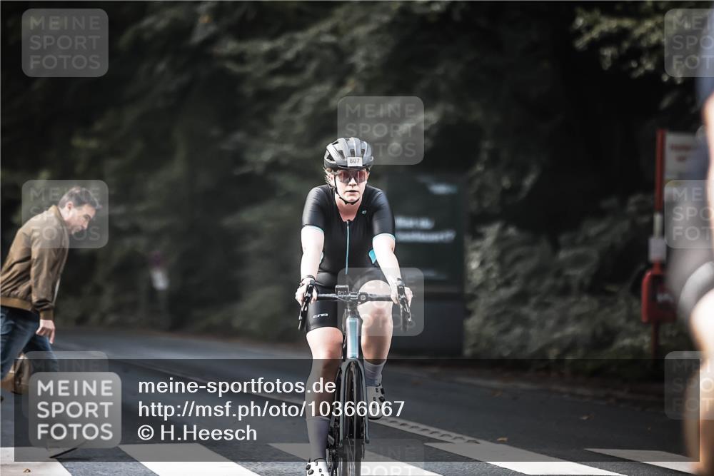 13.09.2026 - Stadtparktriathlon H.Heesch http://msf.ph/oto/10366067 13.09.2026 11:23:08 Radfahren 632, 634, 678, 698, 807 meine-sportfotos.de